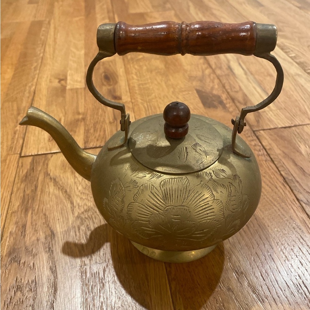 Vintage Brass Tea Pot
Made in India!